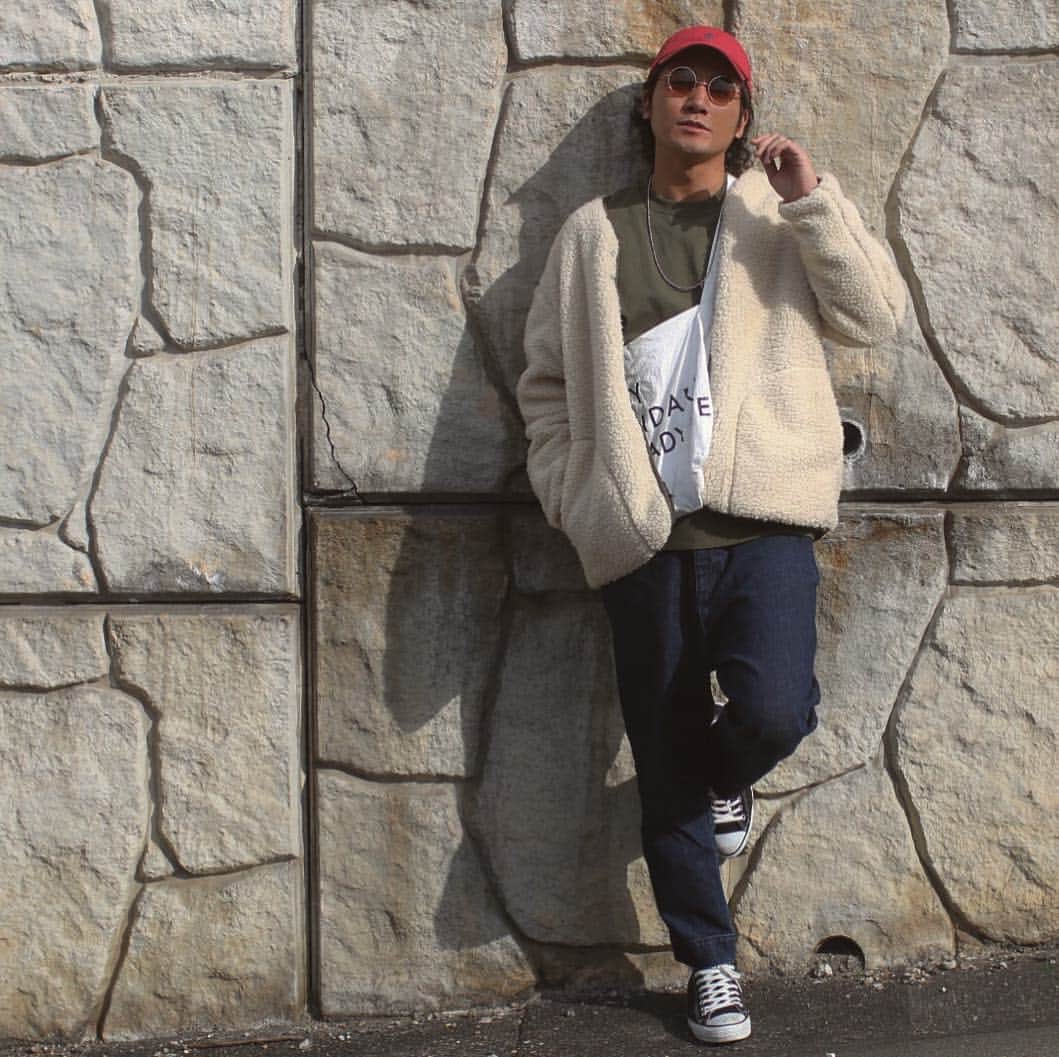 のインスタグラム：「鼻息したら鼻くそ出てきた🙃 ・ そのうち息吐いたらおしっこ出てくるのかな🙃 ・ ルンッ🙃← ・ #mensfashion #メンズファッション #mensstyle #メンズスタイル #fashion #ファッション #coordinate #コーディネート #coorde #コーデ #パパコーデ #中年コーデ #ootd #code #outfit #nagoya #aichi #editclothing #rifiny #MS組合」