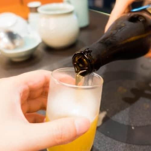 島の恵みと喰らえ匠大門のインスタグラム：「ブログ更新しました！ もう取引先に新年のご挨拶はお済みですか？おすすめの新年会コースをご紹介します。 「新年のご挨拶の季節です こんにちは、 島の恵みと喰らえ 匠です。 1月といえば、取引先への新年のご挨拶も忘れてはいけません。 特に年末忙しくてついつい忘年会しそびれた時などは、 比較的時間の余裕のあ....」 当店へのご来店お待ちしております。 ▼詳しくはこちら▼ https://goo.gl/jvk1YM ☎電話番号：050-7542-4655 #和食#大門#刺身#個室完備#飲み放題#宴会#GEMSポータル投稿」