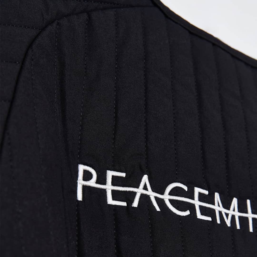 PEACEMINUSONEさんのインスタグラム写真 - (PEACEMINUSONEInstagram)「PMO®➖PADDED PULLOVER」1月19日 12時23分 - peaceminusonedotcom