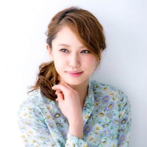 のインスタグラム：「. お知らせ 2/17（土）14：20～『アロマ大学in青山』にて、 ソニンがアロマテラピーの講座をします！ 担当学科は『ポジティブマインド学科』。 アロマの魅力と活用法をお話しします！ 一緒にオリジナルのアロマバスソルトを作ってお持ち帰りできます！  参加費は無料！締め切りは1/28（日）まで！ ぜひお待ちしています！  この機会に是非、アロマの世界を楽しんでくださいませ♪  https://www.aromakankyo.or.jp/aromacollege/#aoyama  #アロマ大学 #ソニン」