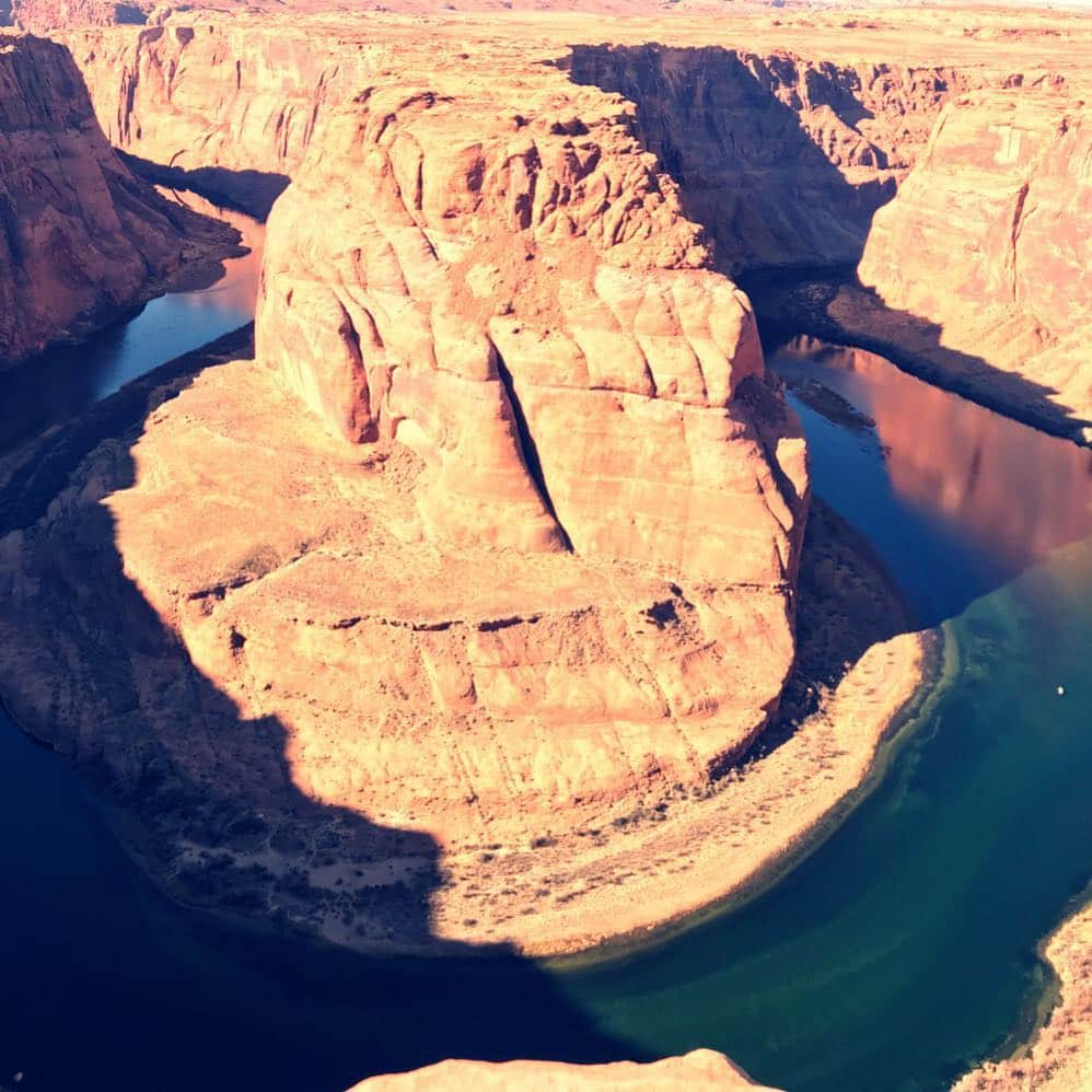 波音ステファニーさんのインスタグラム写真 - (波音ステファニーInstagram)「#horseshoebend #arizona #ホースシューベンド #アリゾナ #大自然 #絶景 #波音 #波音ステファニー #テンカラット #テンカラットプリューム」1月20日 20時52分 - stephaniehannon