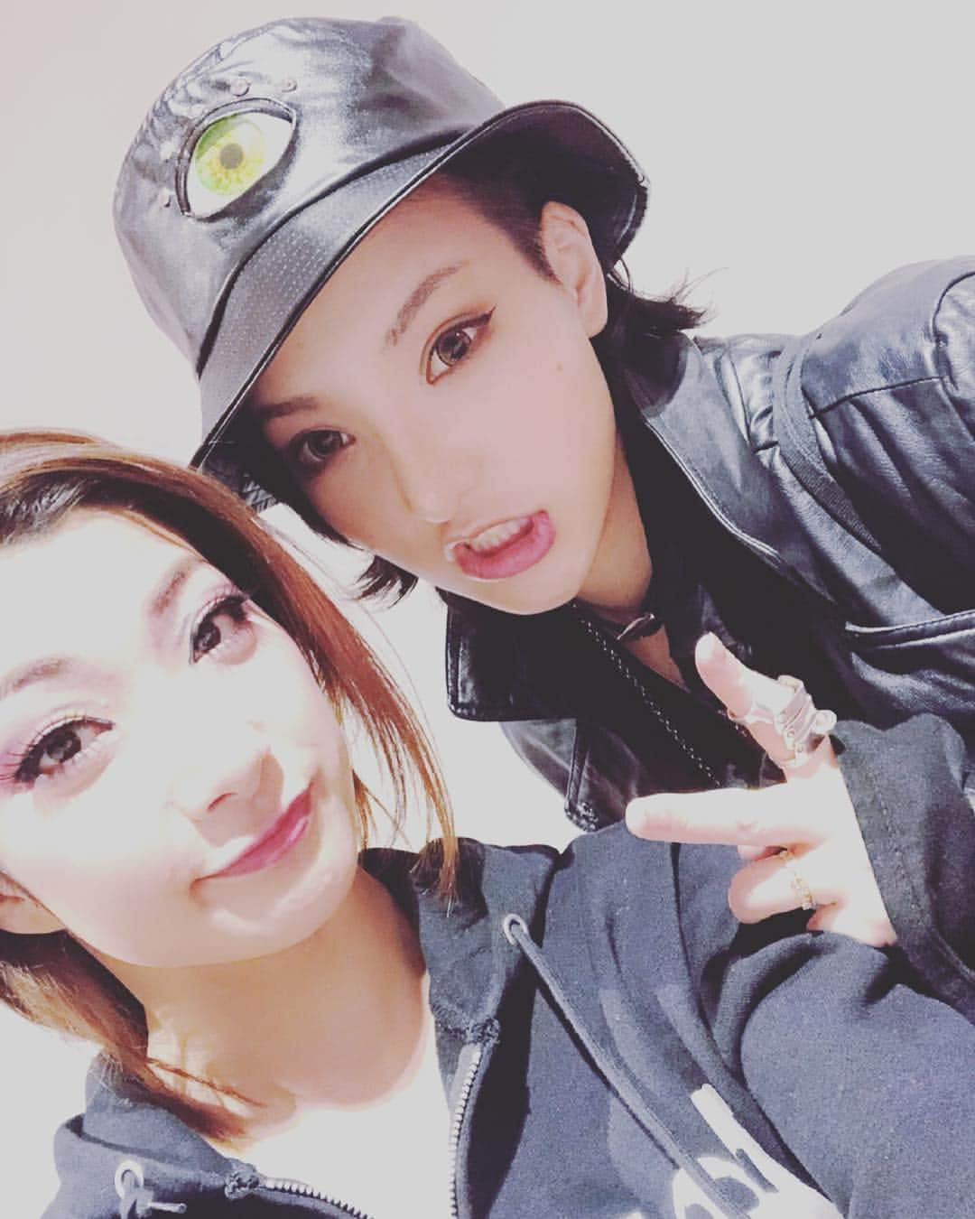 花瑛ちほさんのインスタグラム写真 - (花瑛ちほInstagram)「昨日はちーたんが見に来てくれた！！ めちゃめちゃ頑張れまして🤤💓 忙しいのにわざわざ来てくれて嬉しかったよ☺️ ありがとう✨ 夜も大好きな人達が見に来てくれて、誕生日プレゼントにニット帽くれました🎩 大切にしよーっと💓💓 #橘小竜丸劇団  #橘鈴丸  #viviennewestwood  #帽子の写真は後日」1月20日 15時31分 - eichan1117