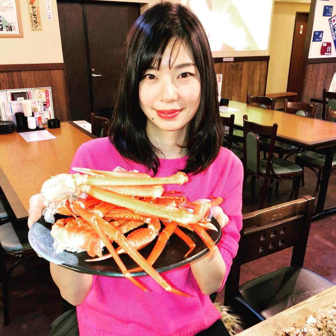 田渕亜季さんのインスタグラム写真 - (田渕亜季Instagram)「、 かに🦀 、 、  #かに #なっきょい #札幌居酒屋 #カニ #🦀」1月20日 19時20分 - akitabuchi.official