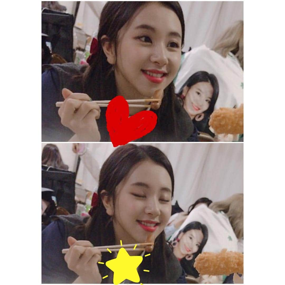 TWICEさんのインスタグラム写真 - (TWICEInstagram)「오늘의 하루. 급식단이 급식을 먹고있다. 채영아 아~~」1月20日 19時57分 - twicetagram