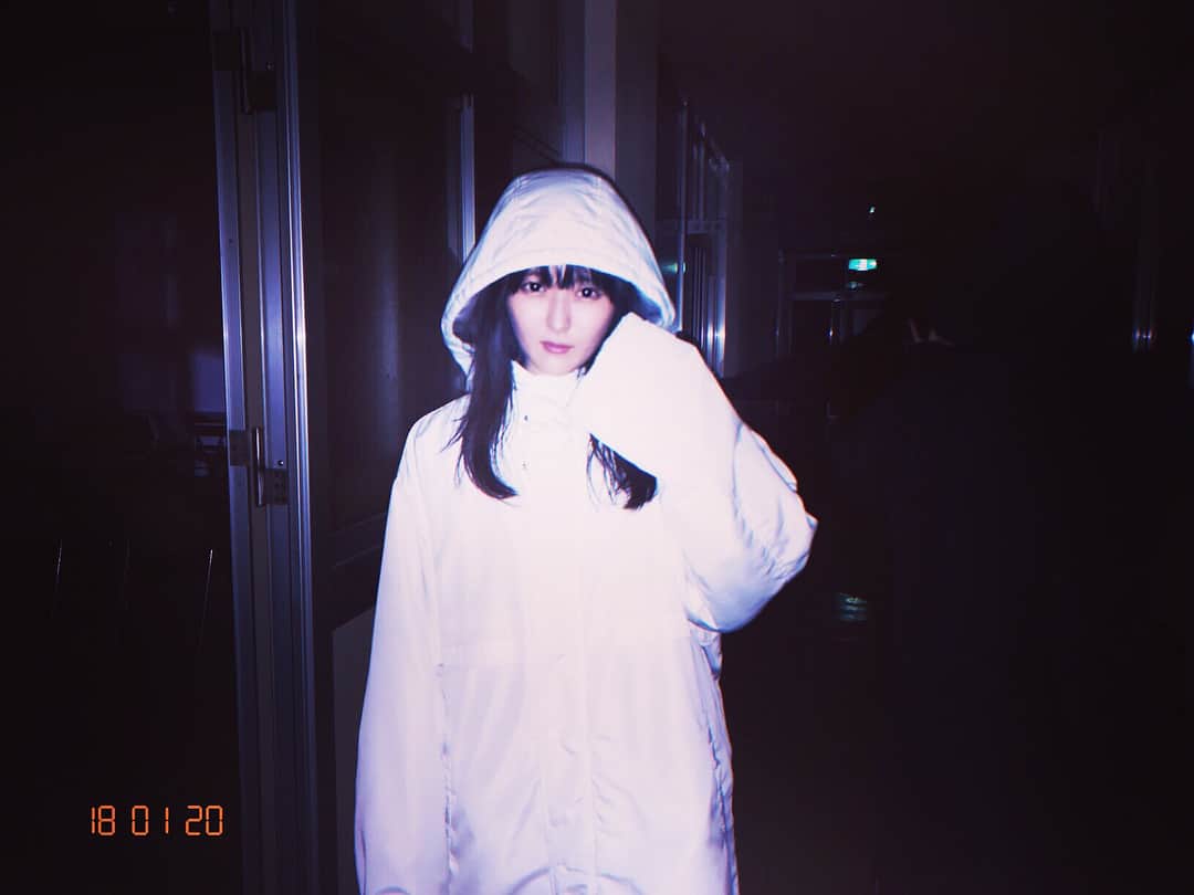高咲里音のインスタグラム：「− °❄️✴︎＊ 撮影 終」