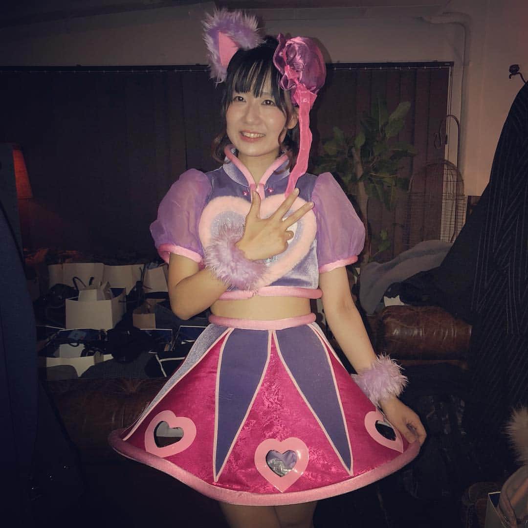 福嶋麻衣子のインスタグラム：「にゃんにゃんにゃんこ にゃんぽこら  がんばりました……… 末永くお幸せに🎊  #わーすた」