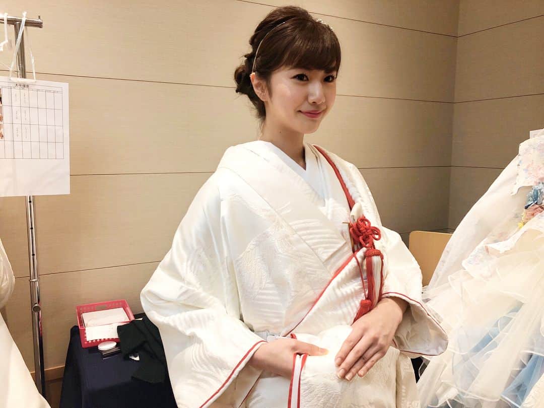 大伴理奈さんのインスタグラム写真 - (大伴理奈Instagram)「_ 和装で、今回も白無垢を、、👘✨ 何回着ても素敵だなぁ😌 #和装 #白無垢 #wedding  #bridal #show #models #着物 #kimono」1月22日 0時18分 - rina_otomo