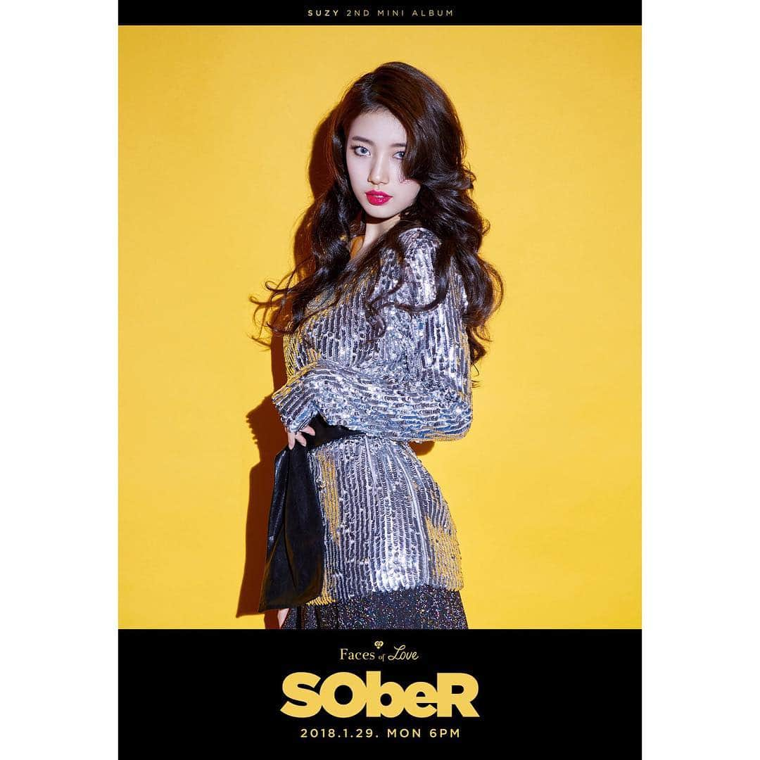 ペ・スジさんのインスタグラム写真 - (ペ・スジInstagram)「SObeR 🕶💋」1月21日 17時48分 - skuukzky