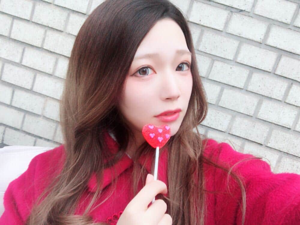 小日向楓のインスタグラム：「撮影お疲れ様でした♡  #自撮り #写真 #カメラ好きな人と繋がりたい #写真好きな人と繋がりたい #ポートレート #ロリポップ #selca #photo #camera #Lollipop #portlate #instagram #instafllow #japanesegirl #make #인스타그램 #나를 확인하세요」