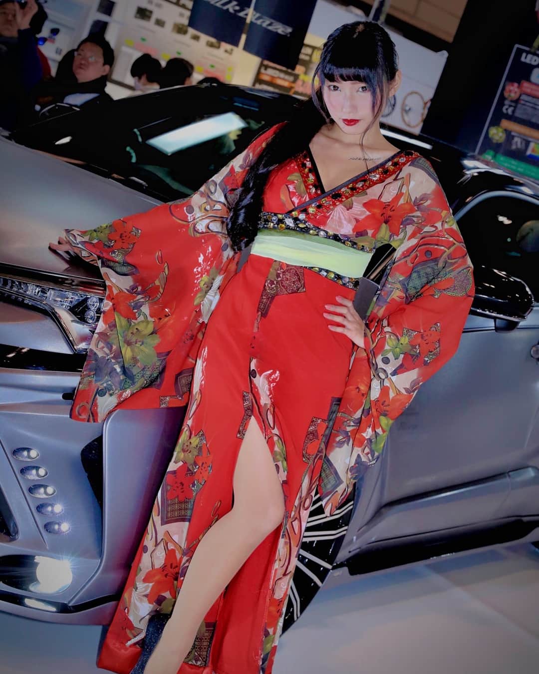 秋元るいさんのインスタグラム写真 - (秋元るいInstagram)「オートサロンのお写真たくさんいただいたので、午前&午後の衣装それぞれまたいっぱい載せちゃいます💕  まとめサイトなどにもちらほら載せていただいているみたいで、感謝です♪  #ケースペック #ケースペックグループ  #東京オートサロン  #東京オートサロン2018  #autosalon  #automotivephotography  #tas #tas2018 #コンパニオン #tokyoautosalon  #tokyoautosalon2018  #carviews  #companion  #conpanions  #コスプレ #kimono #kawaiigirl  #改造車 #カスタムカー #幕張メッセ  #cars #japanesegirl  #car #follow  #follw4follow  #秋元るいさんの衣装  #秋元るい #マシュマロ撮影会」1月22日 3時04分 - akimoto_rui