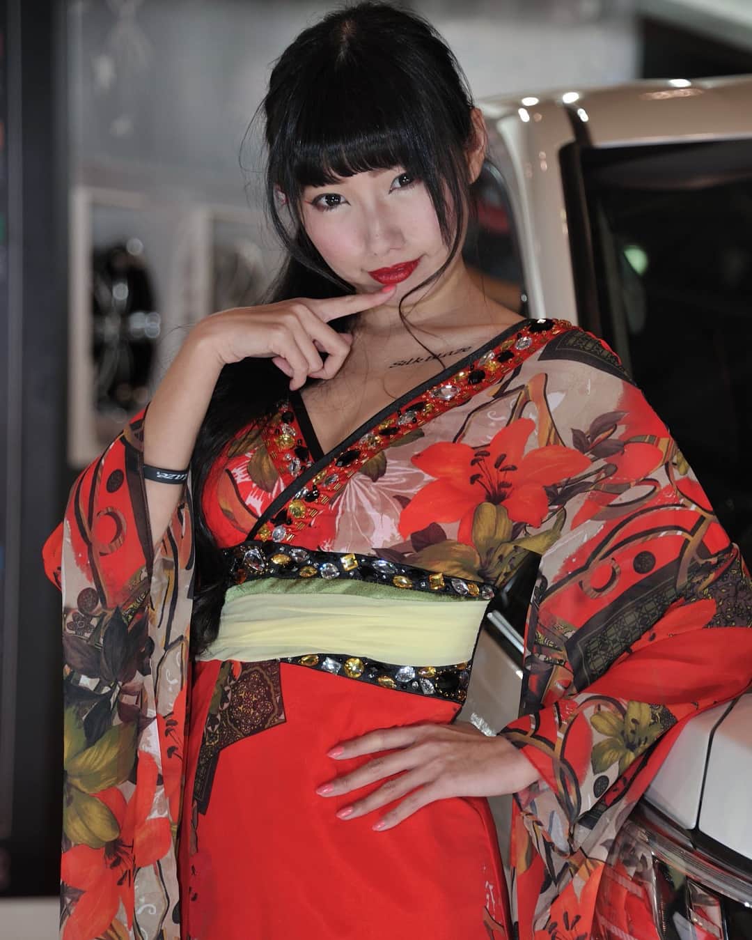 秋元るいさんのインスタグラム写真 - (秋元るいInstagram)「オートサロンのお写真たくさんいただいたので、午前&午後の衣装それぞれまたいっぱい載せちゃいます💕  まとめサイトなどにもちらほら載せていただいているみたいで、感謝です♪  #ケースペック #ケースペックグループ  #東京オートサロン  #東京オートサロン2018  #autosalon  #automotivephotography  #tas #tas2018 #コンパニオン #tokyoautosalon  #tokyoautosalon2018  #carviews  #companion  #conpanions  #コスプレ #kimono #kawaiigirl  #改造車 #カスタムカー #幕張メッセ  #cars #japanesegirl  #car #follow  #follw4follow  #秋元るいさんの衣装  #秋元るい #マシュマロ撮影会」1月22日 3時04分 - akimoto_rui
