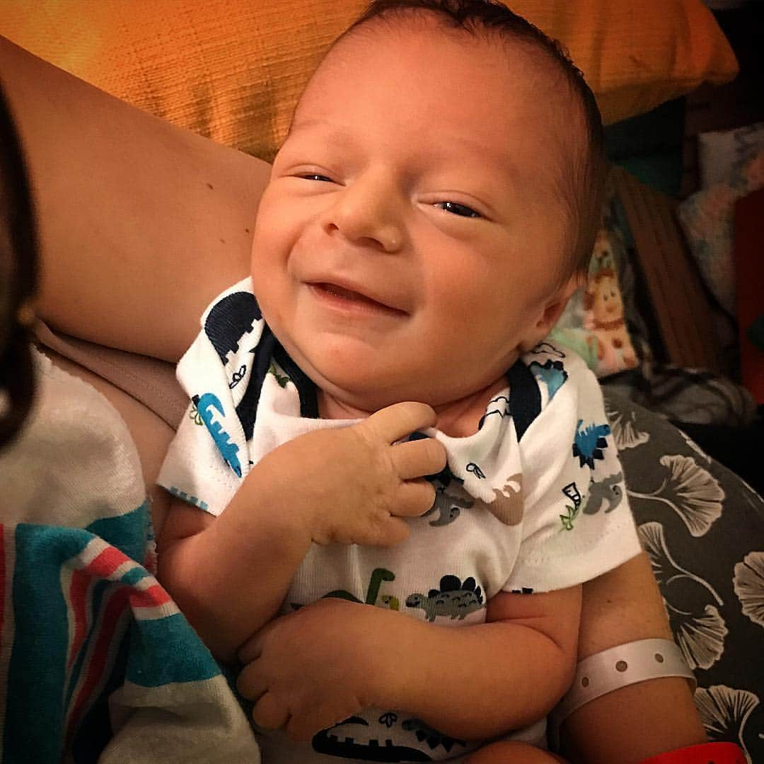 シャノン・ルシオさんのインスタグラム写真 - (シャノン・ルシオInstagram)「World, meet Hudson.  My son. #newborn #littleman #stolemyheart #cutie #sonnyboy #hudson」1月22日 5時14分 - shannonmlucio