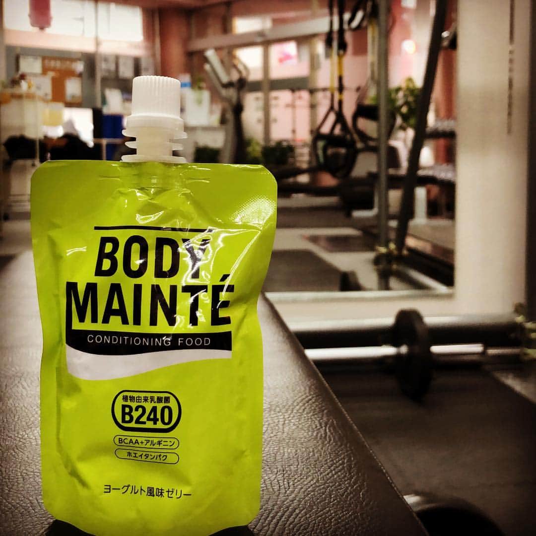 渡邉彩香のインスタグラム：「training💪💪雪降るかなー☃️？ 寒いのいやだなーーー😞 #solic#bodymainte#ボディメンテ」