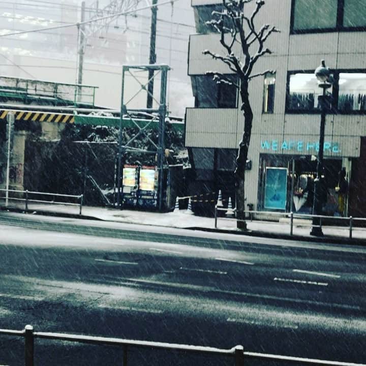 後藤駿太のインスタグラム：「雪がすごい！ 渋谷！ 今からトレーニング行ってきます👍」