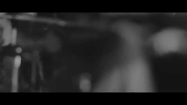 あやぺたのインスタグラム：「新曲、第三弾目の新MVが公開されました。 Into The Futureという、大事な曲が出来ました。 是非、曲も映像も歌詞も見てほしい。  明日フラゲ日！明後日発売日！ いよいよ、みんなの手元に『DREAMS NEVER END』が旅立つ日がやって来た。 はやく感想聞きたいなぁ。  明日は仙台にてインストアライブ&サイン会！ 雪大丈夫でありますように！！！ #dizzysunfist  #ドリネバ」