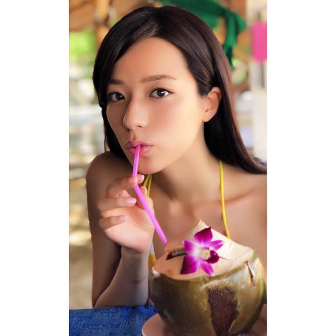 小瀬田麻由さんのインスタグラム写真 - (小瀬田麻由Instagram)「#小瀬田麻由 #kosetamayu #23years #japanese #bikini #model #actress #photography #in #thailand #coconutwater #🇯🇵 #🇹🇭」1月24日 17時38分 - kosetamayu