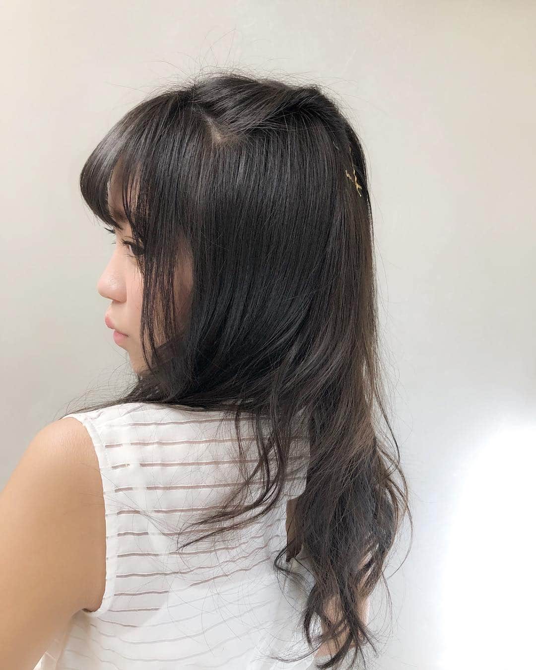 大原優乃さんのインスタグラム写真 - (大原優乃Instagram)「この前、収録でかわいい髪型にしていただいたの。メイクさんのかけてくださる魔法にドキドキ(๑´ω`๑)♡」1月25日 21時06分 - yuno_ohara