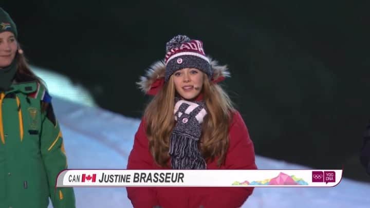 Justine Brasseurのインスタグラム：「Watching peyongchang reminds me how lucky I was to represent, 2 years ago, at the opening ceremony of the youth Olympics games,  one the 5 continents, the America. It’s an experience that I will never forget!! Go Canada go🇨🇦❤️ #YOG #iloveyog #olympics #lillehammer2016  #peoyongchang2018」