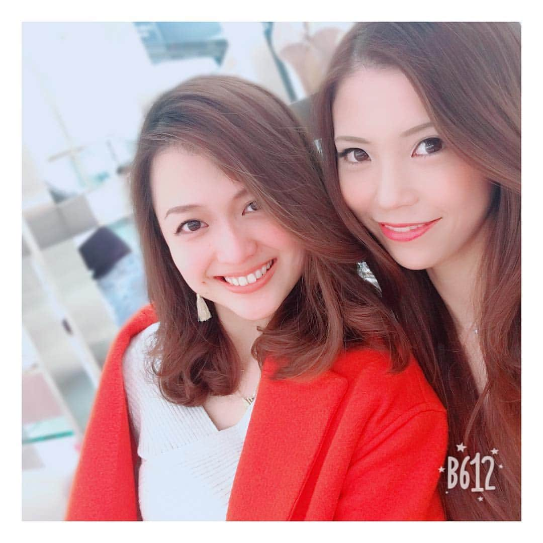 苅谷なつみ*安藤千紗都さんのインスタグラム写真 - (苅谷なつみ*安藤千紗都Instagram)「. ＊ デュオエールは来週の衣装をみにショッピングへ♪*° . 来週金曜日、2月16日はトークライブです🎤 是非お越しください💓 19:30から新栄のアドリアーナさんです🤩💕 . #shopping#vr#bestpartner#bestfriend ＊ .」2月10日 9時20分 - duo_aile