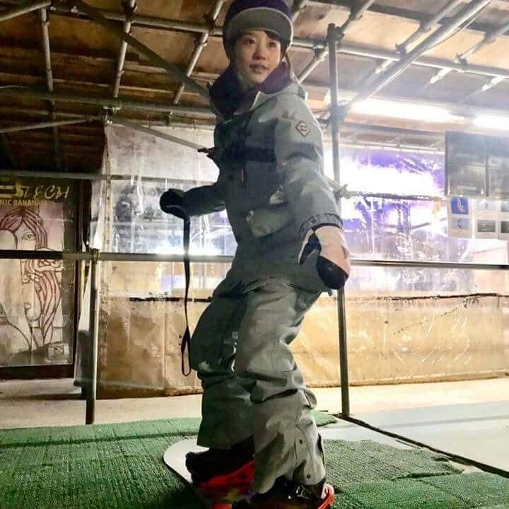 長野美郷さんのインスタグラム写真 - (長野美郷Instagram)「こんばんは😃🌃✨ “最強寒波”⛄ 極寒の日本列島！ 厳しい寒さが続いていますね！ 風邪やインフルエンザも流行っていますので、体調管理に注意してくださいね❤  明日も元気に💖 めざましどようび 6時30分過ぎの ハイ＆ローのゲストさまは、錦戸 亮さんです✨  そして、岡副キャスターの安全なスノボ🏂練習体験もおすすめです✨ こちらは、8時頃の予定です。 #長野美郷 #錦戸亮 #めざましどようび #岡副麻希 #スノボ」1月26日 19時19分 - misatonaganoin