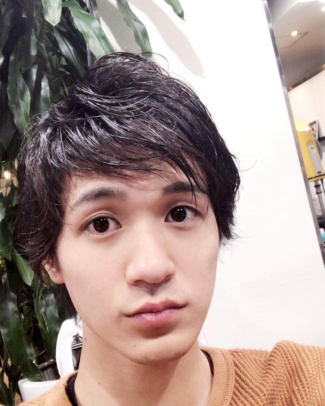 磯村洋祐のインスタグラム：「#カット #髪の毛 #Lani Hair #松島さん #16歳の時からお世話になってます 。」