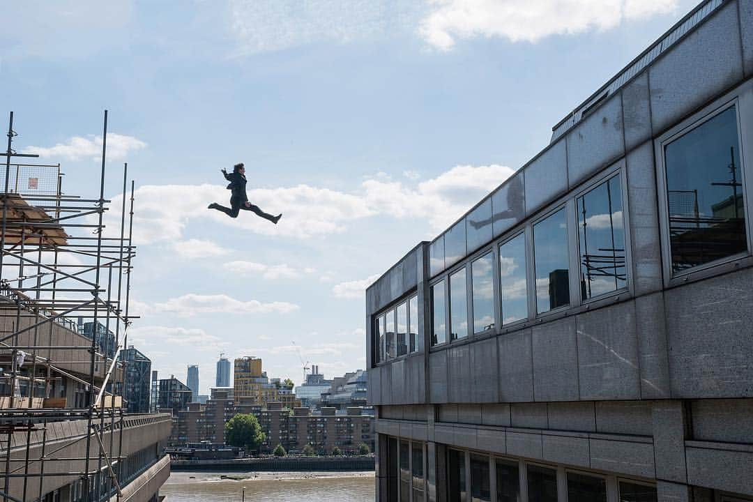 トム・クルーズさんのインスタグラム写真 - (トム・クルーズInstagram)「Get ready for the most thrilling mission yet...」1月26日 23時00分 - tomcruise