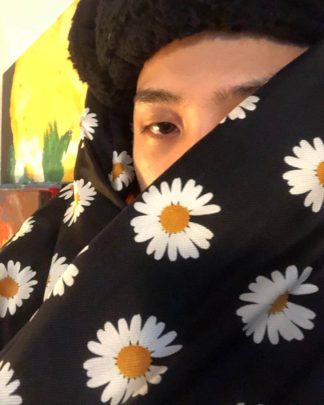 G-DRAGONのインスタグラム：「🤒」