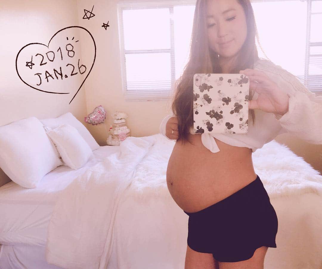 福島寿実子さんのインスタグラム写真 - (福島寿実子Instagram)「予定日まで後5日👶💓 この10ヶ月、お腹のbabyと共に、私自身もママになる準備をさせてもらいました🤰💕 元気な赤ちゃんが産まれてきますように…🙏💫🇺🇸 #california #pregnant #maternity #maternityphoto #妊娠39週 #予定日まであと5日 #マタニティライフもあと少し #アメリカ出産」1月27日 14時38分 - sumimaruko