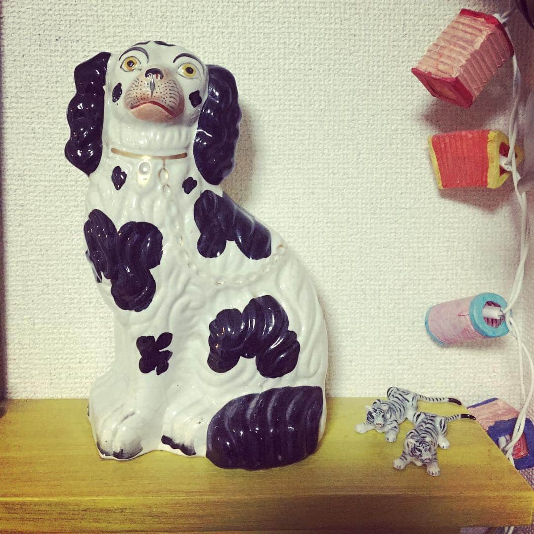 相澤樹さんのインスタグラム写真 - (相澤樹Instagram)「そして新入りの犬飾りも。今年は犬アイテム集めどき。年女。」1月28日 0時21分 - mikitiaizawa