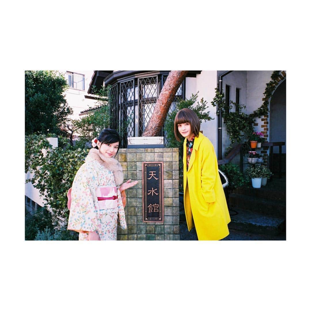 芳根京子さんのインスタグラム写真 - (芳根京子Instagram)「成人式当日朝の 妹とお姉さんのよう。 お姉ちゃん、メイクありがとう。 月海×蔵さん  #film #海月姫」1月28日 19時16分 - yoshinekyoko