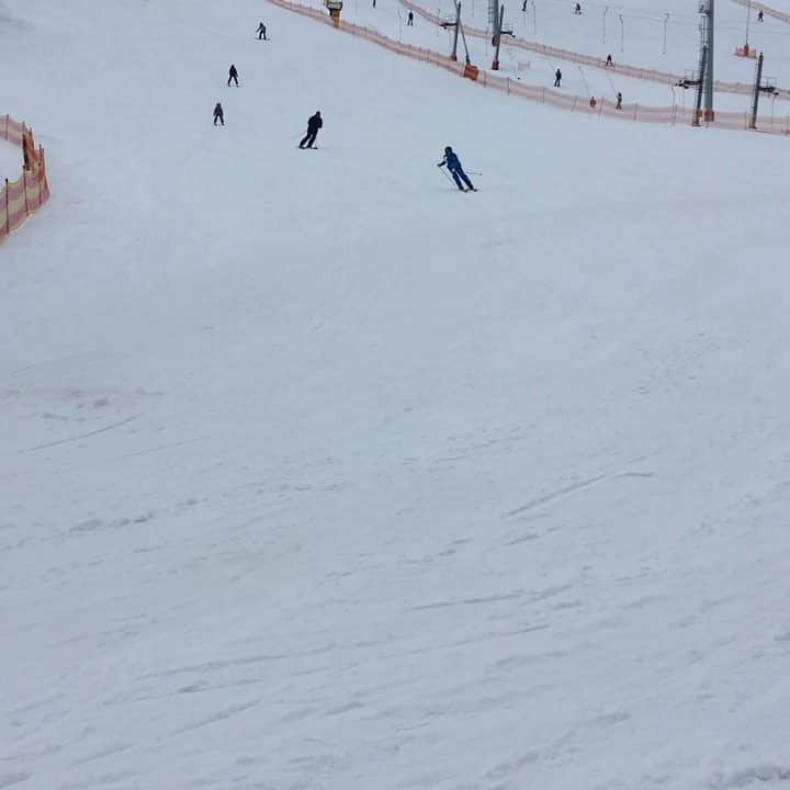 オクサナ・カザコワのインスタグラム：「Лыжник раз... Лыжник два⛷⛷」