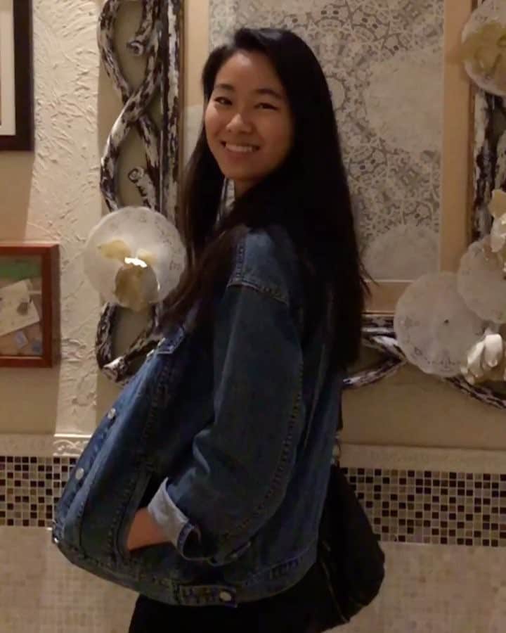 のインスタグラム：「Was this supposed to be a normal photo or a slo-mo?」