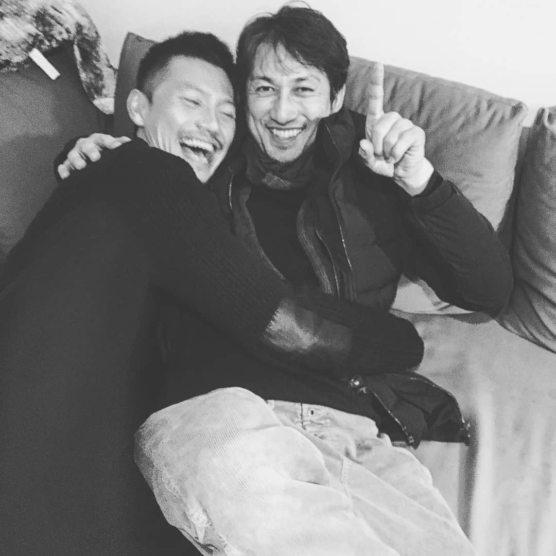 岩永洋昭さんのインスタグラム写真 - (岩永洋昭Instagram)「久々にお会い出来ました神尾 兄さん☻ 初めてご一緒させて頂いた時からプライベート&撮影と、お世話になった尊敬するアニキ☻ #仮面ライダーOOO #仮面ライダーバース #伊達明 #Dr.真木 #神尾佑」1月28日 22時15分 - hiroaki.iwanaga