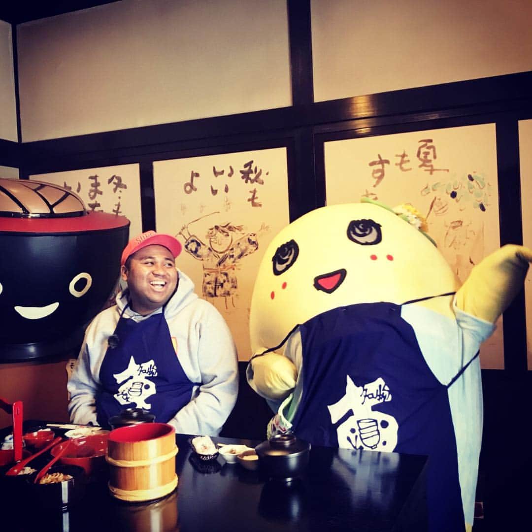 アントニーのインスタグラム：「親友ふなっしーとの岩手ロケ楽しかったな〜〜 #ふなっしー #ふなのみくす4」
