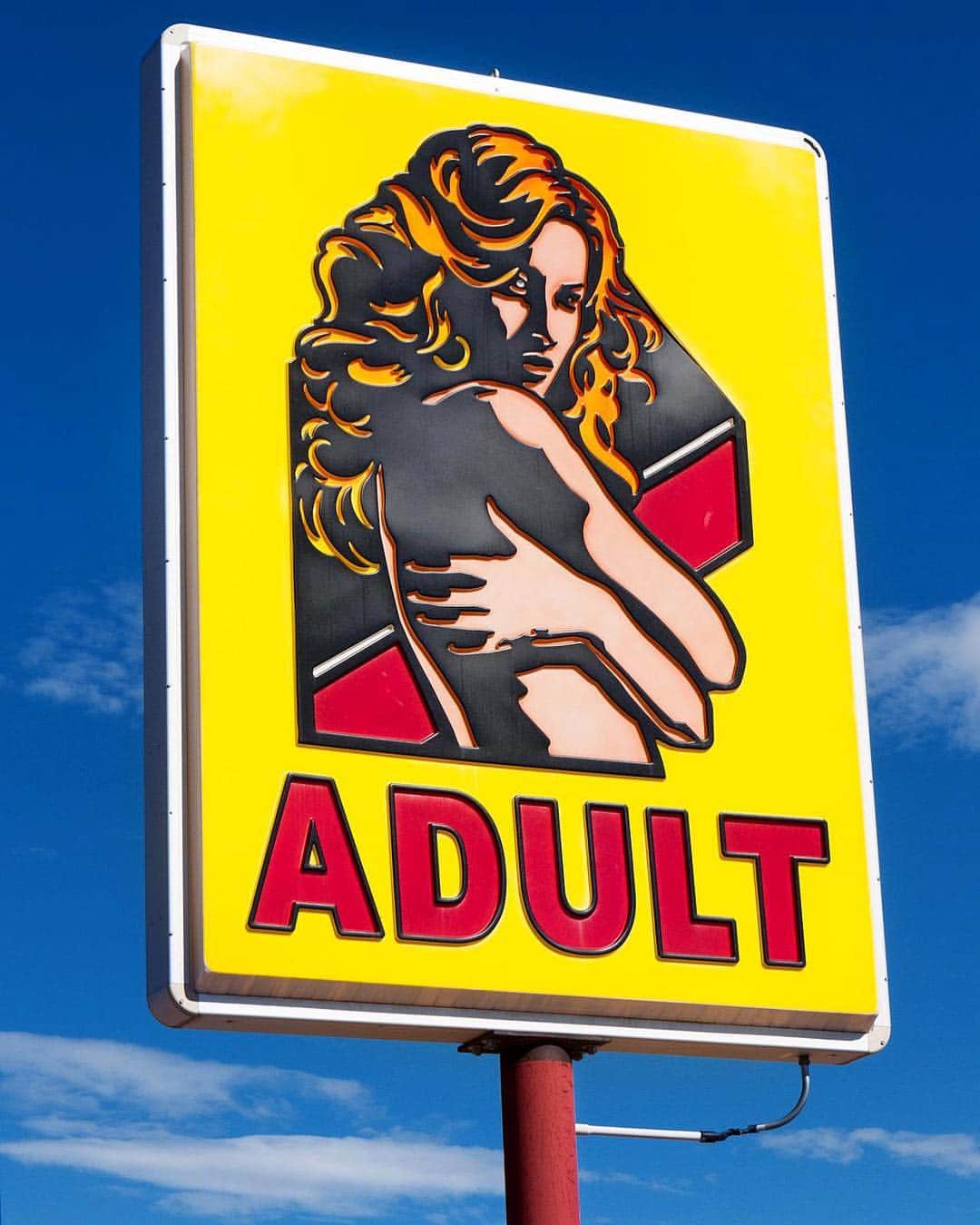 テリー・リチャードソンのインスタグラム：「ADULT」