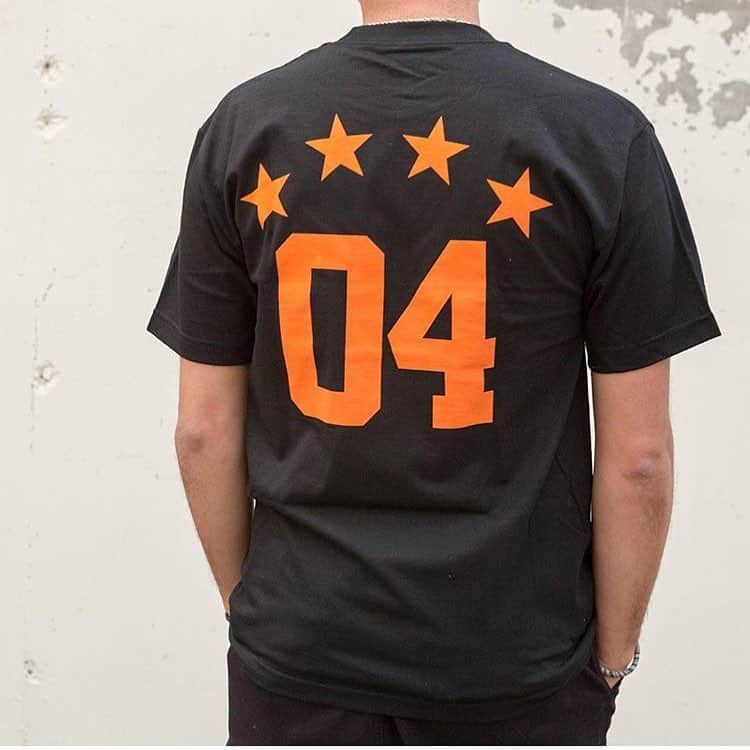 フォースターのインスタグラム：「The "Athletic tee" is now available at crailstore.com ! Check our story for direct access! #fourstarclothing」