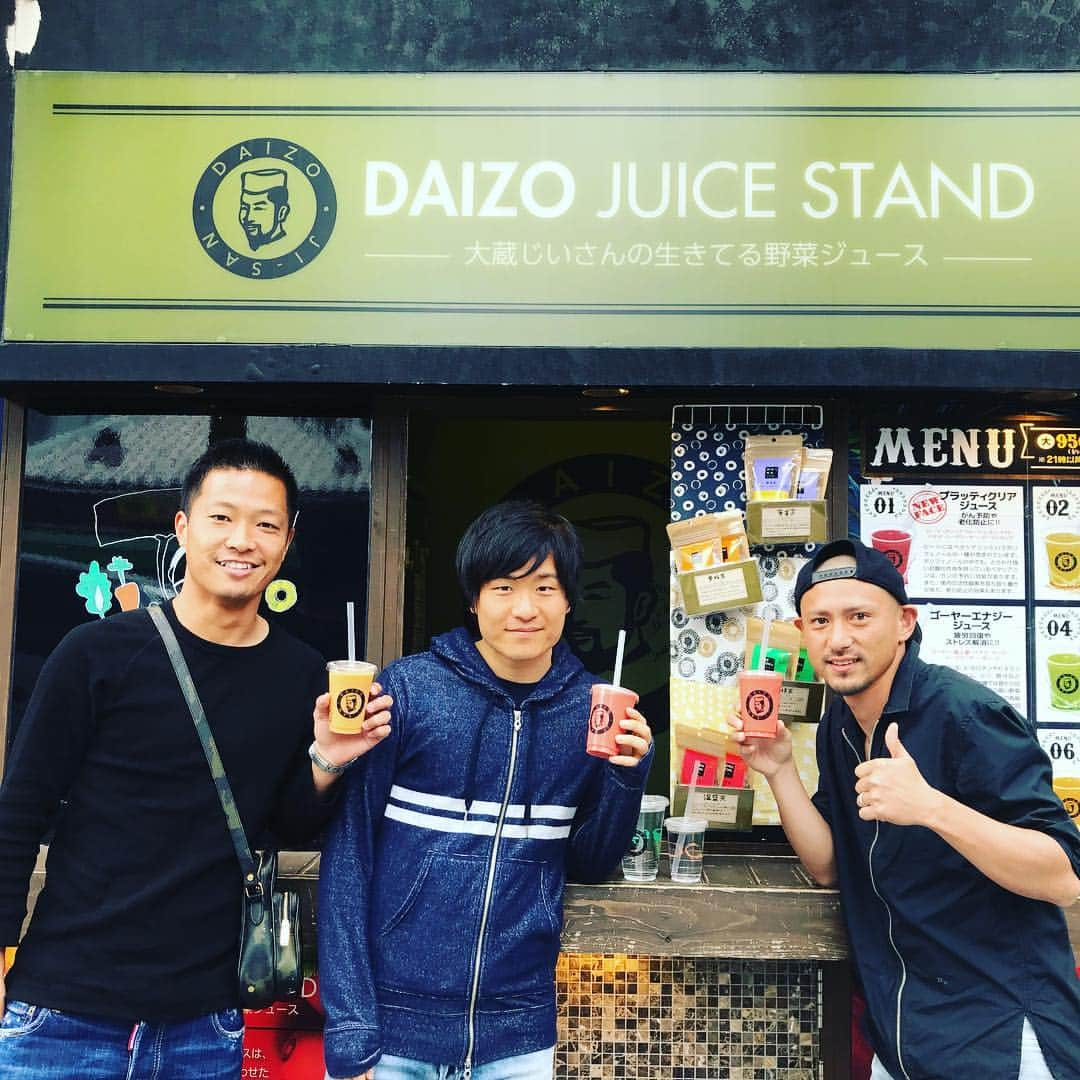 水野晃樹さんのインスタグラム写真 - (水野晃樹Instagram)「DAY OFF  国際通りで大蔵じいさん発見😳  3人で美味しくITADAKIました😁  #ケツメイシ #大蔵 くん #国際通り」1月30日 14時21分 - koo50ooki