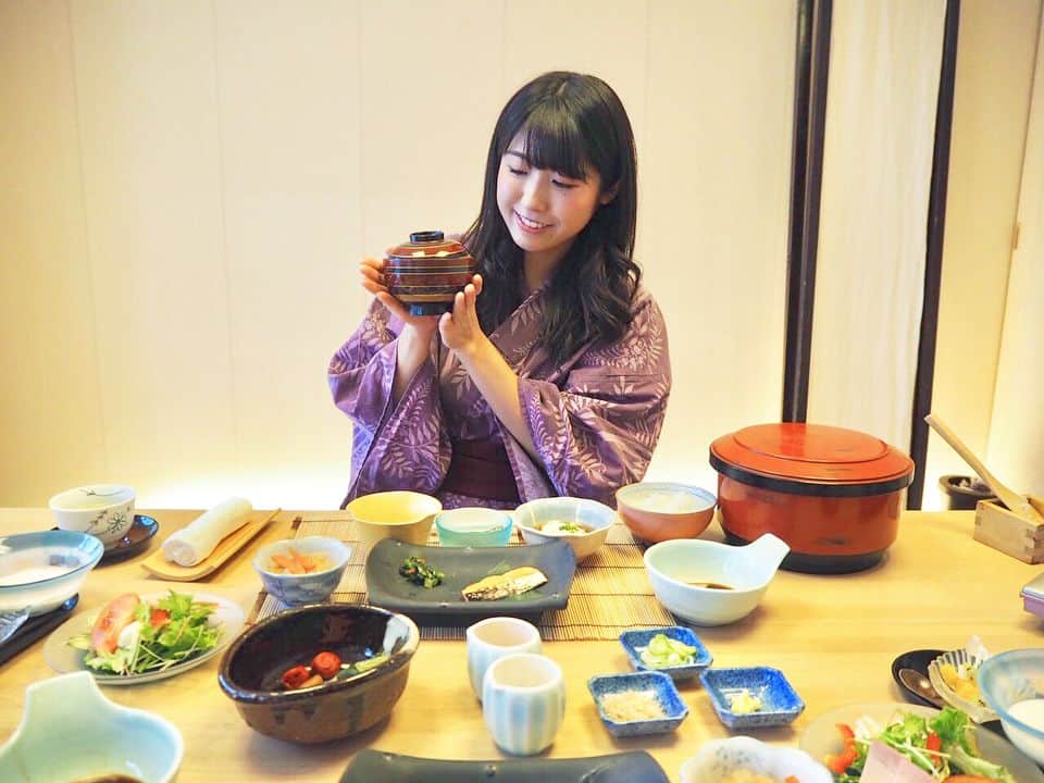 小谷津友里のグルメインスタ