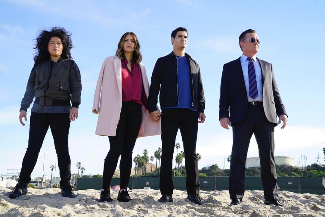 SCORPION/スコーピオンのインスタグラム：「#TeamScorpion, what do you think Happy is going to say when she finds out that Toby is secretly helping his ex-fiancée? #NotGood #Quintis tonight 10/9c!」