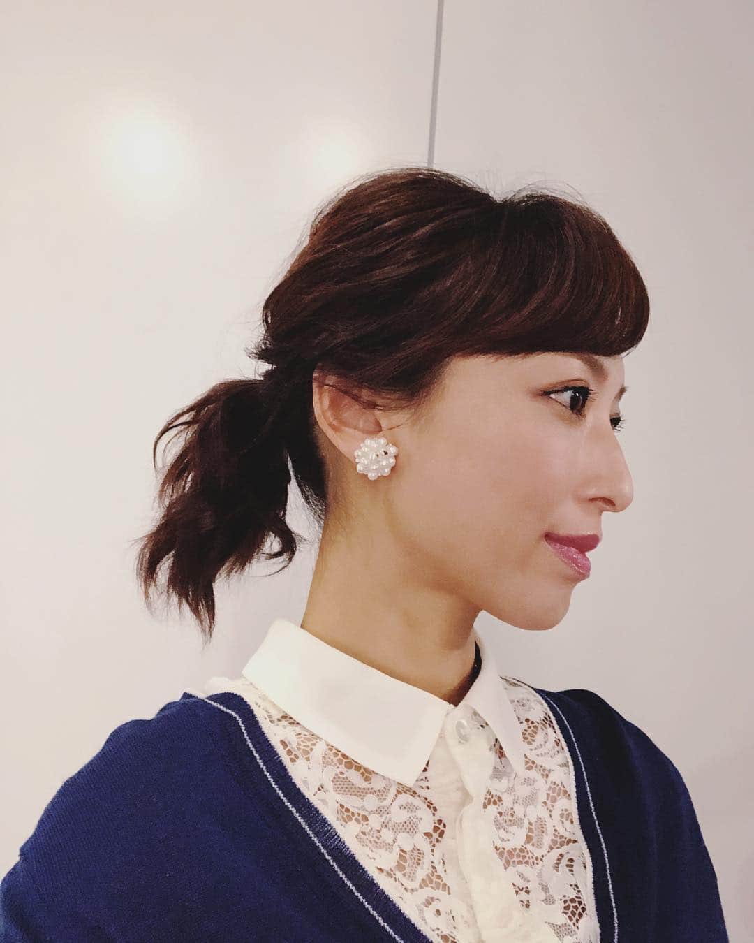 望月理恵さんのインスタグラム写真 - (望月理恵Instagram)「上半身 衣装。これ✖️ロングスカート」1月30日 16時43分 - mochiee28