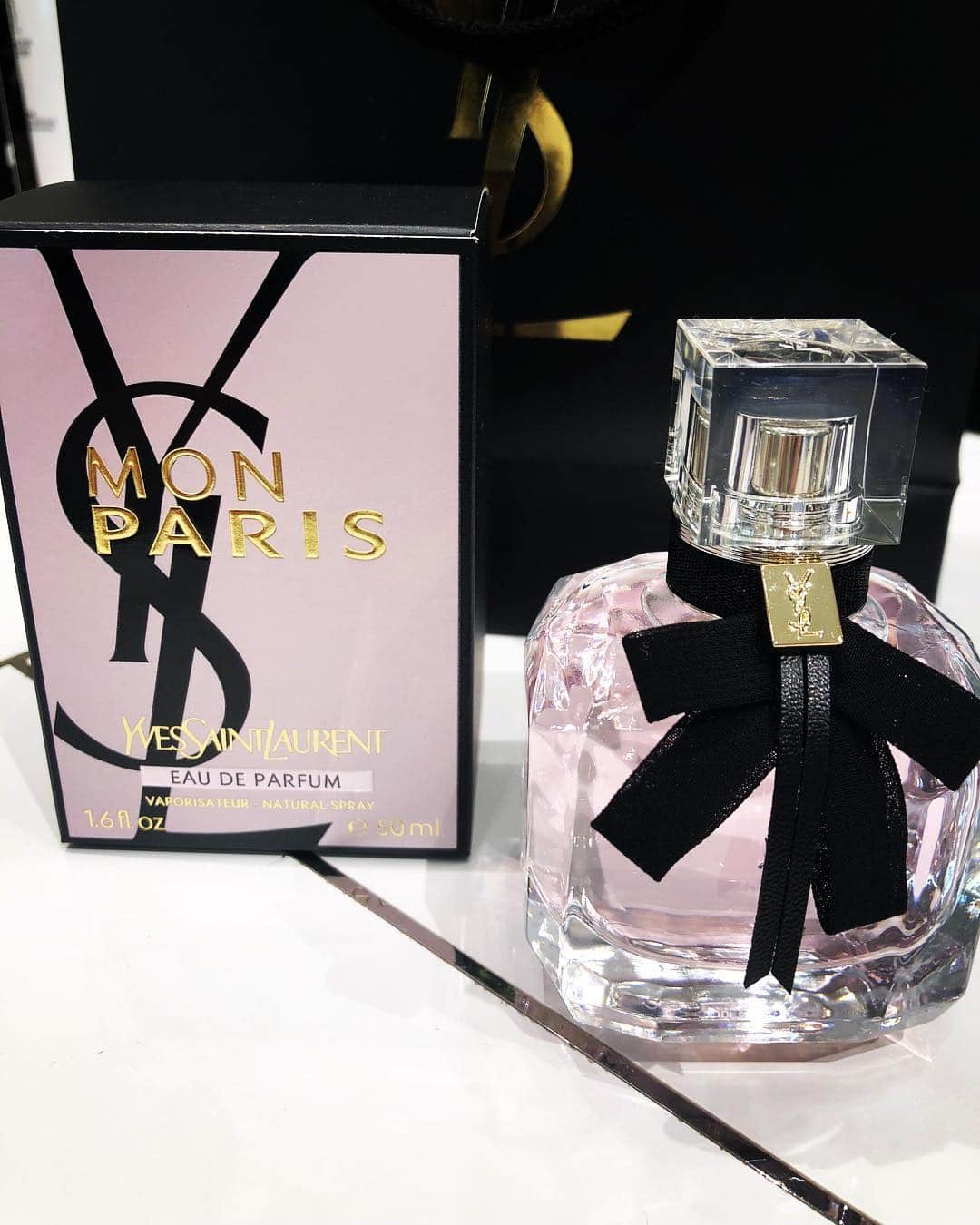 luzさんのインスタグラム写真 - (luzInstagram)「新しい香水買った 程よく甘い感じ  New perfume.  #perfume #saintlaurent #monparis」1月30日 17時22分 - luzofficial