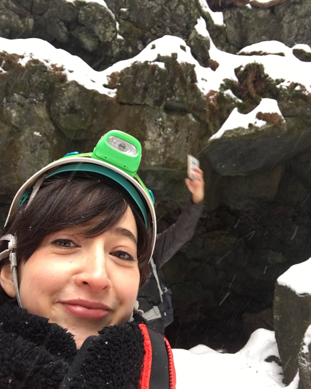 滝川クリステルさんのインスタグラム写真 - (滝川クリステルInstagram)「今日は、実は富士山の麓の洞窟に入っていました🙂 詳しくは、また後ほどアップしますね^ ^ #富士風穴#滝川クリステル#天然記念物#cave#caving＃洞窟#ケイビング」1月30日 18時30分 - christeltakigawa