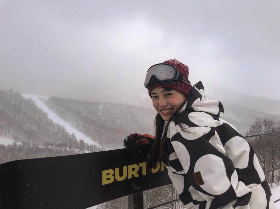 井桁弘恵さんのインスタグラム写真 - (井桁弘恵Instagram)「ㅤㅤㅤㅤㅤㅤㅤㅤㅤㅤㅤㅤㅤ 明日はZIP! なんとなんと、ゲレンデにてスキーをしてきました⛷ この季節にぴったりの内容ですので、BOOMERS6:50頃〜ぜひ見てくださいね❄️💗 ㅤㅤㅤㅤㅤㅤㅤㅤㅤㅤㅤㅤㅤ #スキー#スキーウェアにも注目してね#ZIP」1月30日 20時58分 - igetahiroe23