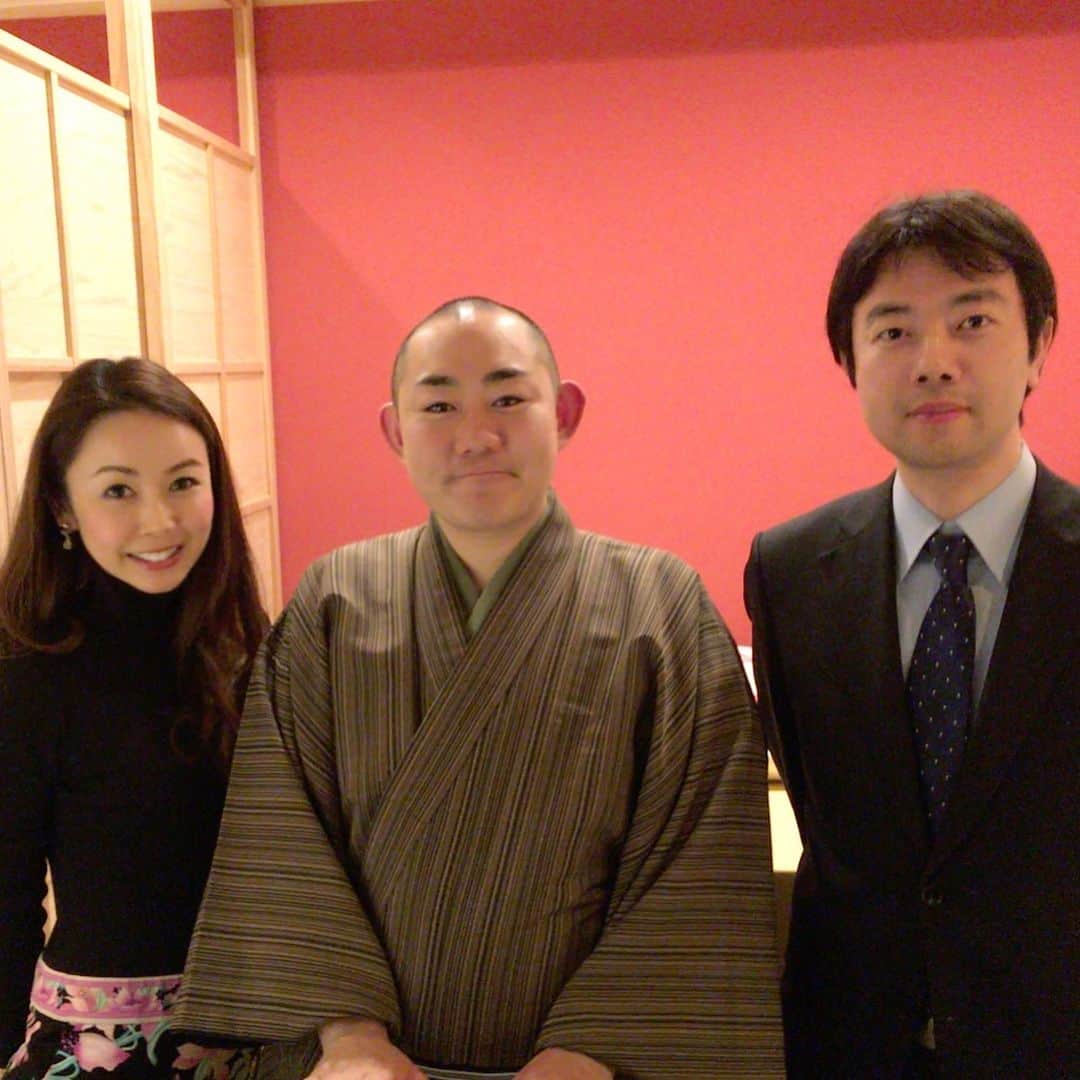 宮崎宣子さんのインスタグラム写真 - (宮崎宣子Instagram)「日テレ同期のお店、やきもち✨ 楽しい寄席で終始大笑い🤣 志保ちゃん頑張ってます❤️ #やきもち #寄席 #噺家 #秋葉原 #日テレ #同期 #3人そろった #宮﨑宣子 #やきもち入りぜんざい #ぜんざい大好き #皆さん来てね」1月31日 11時39分 - miyazaki_nobuko