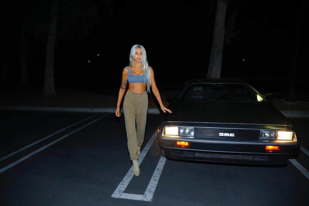 サハラ・レイのインスタグラム：「#YEEZYSEASON6」