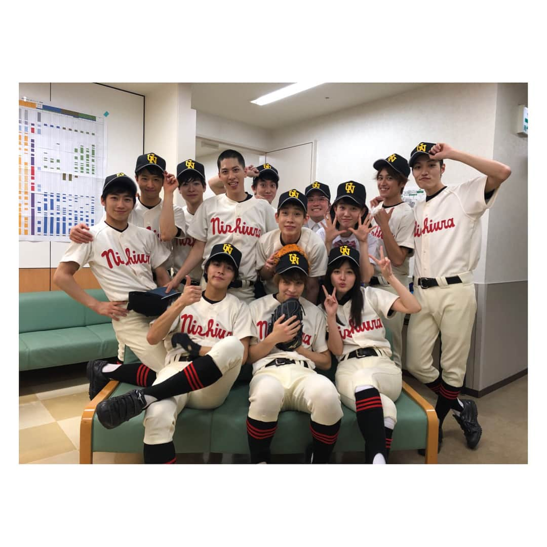 猪野広樹さんのインスタグラム写真 - (猪野広樹Instagram)「場当たり終了！！ ついに明日は初日！！！ 丁寧に積み重ねて来たものを！！ そして本日はリピート4話放送！！雪も降って来たし暖かいコタツの中でご覧ください！ #おおきく振りかぶって #リピート #六角精児さん」2月1日 21時20分 - hiroki_ino