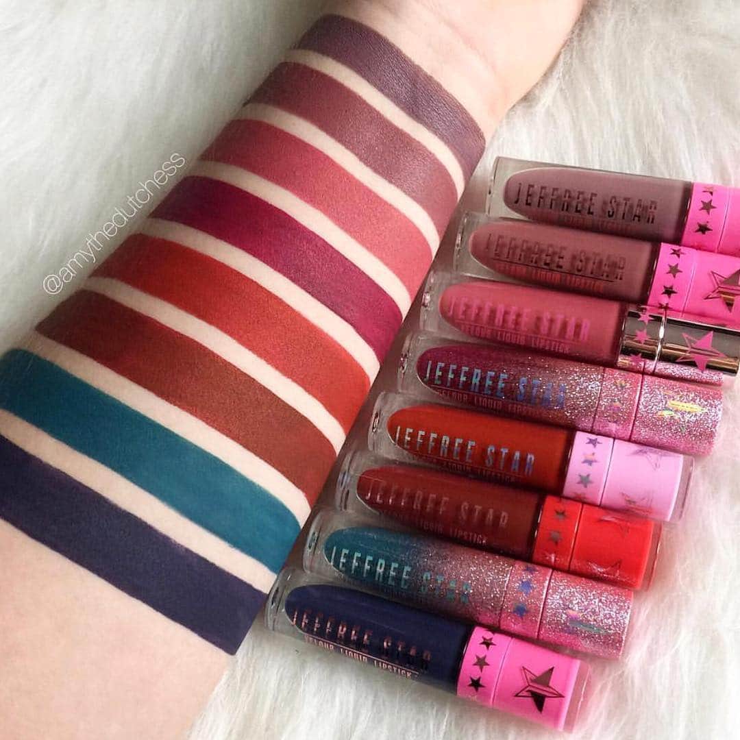 Jeffree Star Cosmeticsさんのインスタグラム写真 - (Jeffree Star CosmeticsInstagram)「@amythedutchess swatched a few of her favorite #velourliquidlipsticks 💋 We live for these deep tones!! 🔥 Shade names from top to bottom: Scorpio, Androgyny, Calabasas, Santa Baby, Wifey, Designer Blood, Mermaid Blood and Abused ✨ #jeffreestarcosmetics」2月3日 1時58分 - jeffreestarcosmetics