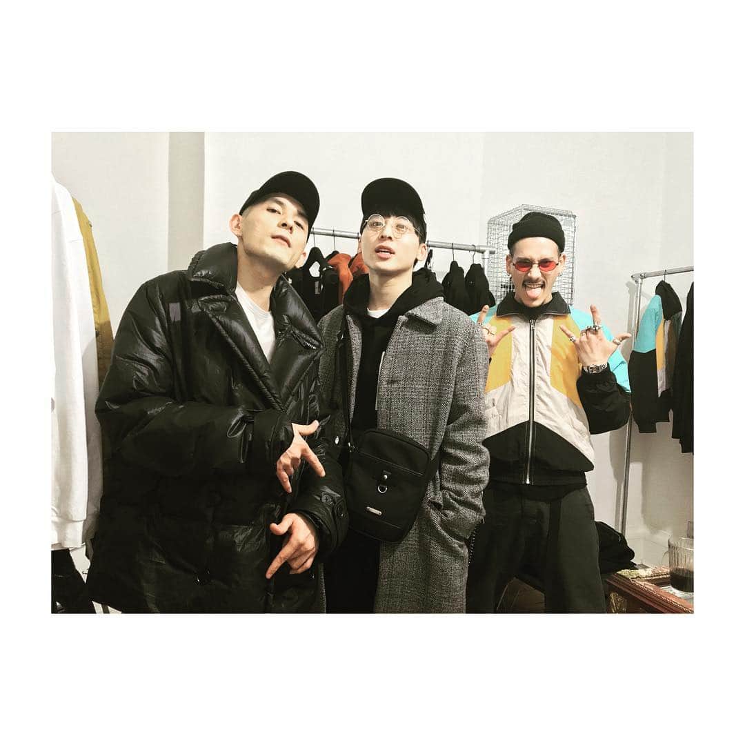 のインスタグラム：「Thanks @rabbitholelndn @lavysay & @journeyofb」