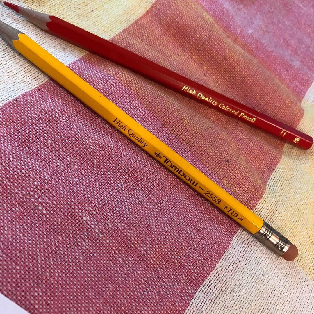 椿隆之さんのインスタグラム写真 - (椿隆之Instagram)「鉛筆って、なんだか童心を思い出すから、魅力的だ！  #鉛筆  #hb」2月2日 18時42分 - kibatsu3