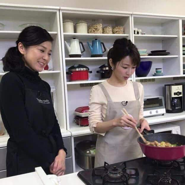 長野美郷のインスタグラム：「みなさま こんばんは😃🌃✨ 明日は、節分👹 寒い日が続いていますが、春は、すぐそこまで来ていると思うと、温かい気持ちになりますね✨  節分のめざましどようび いよいよ受験シーズン本番✏ 浜田陽子さんオススメ😊✨ 「受験に食べたいメニュー」🍱をご紹介します♪ 6時過ぎをお楽しみに💝  そして、ハイ＆ローは、 6時30分過ぎ 今週のゲストさまは、 松坂桃李さんです✨  #長野美郷 #めざましどようび #浜田陽子 #松坂桃李 #節分 #スタッフ」